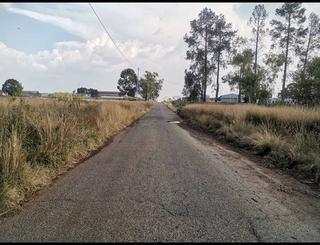 22,000M² VACANT LAND FOR SALE IN VULCANIA SOUTH
